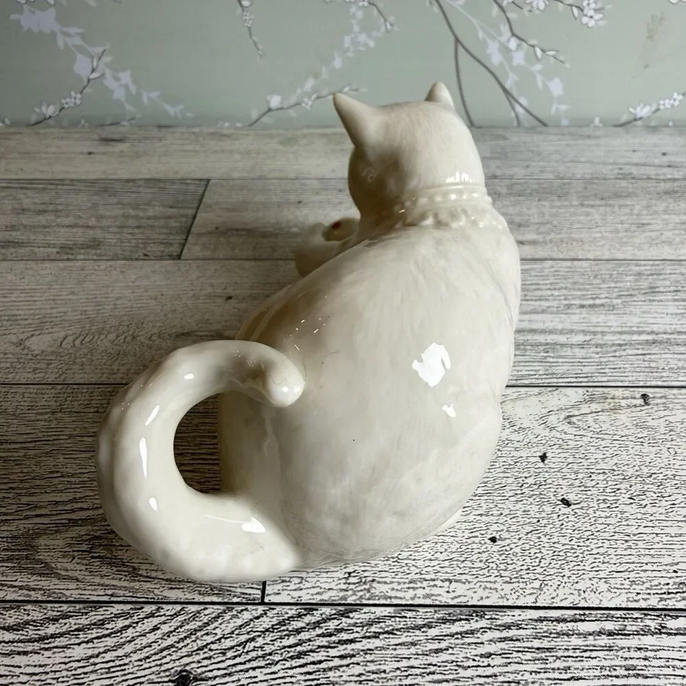 Lenox 1991 China Crown Jewels Cat Figurine Ivory Kitten Playing With Ball Estate